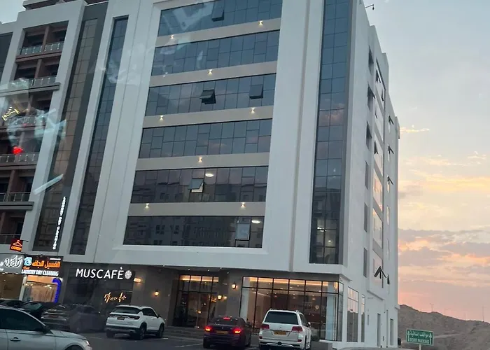 Liza Hotel